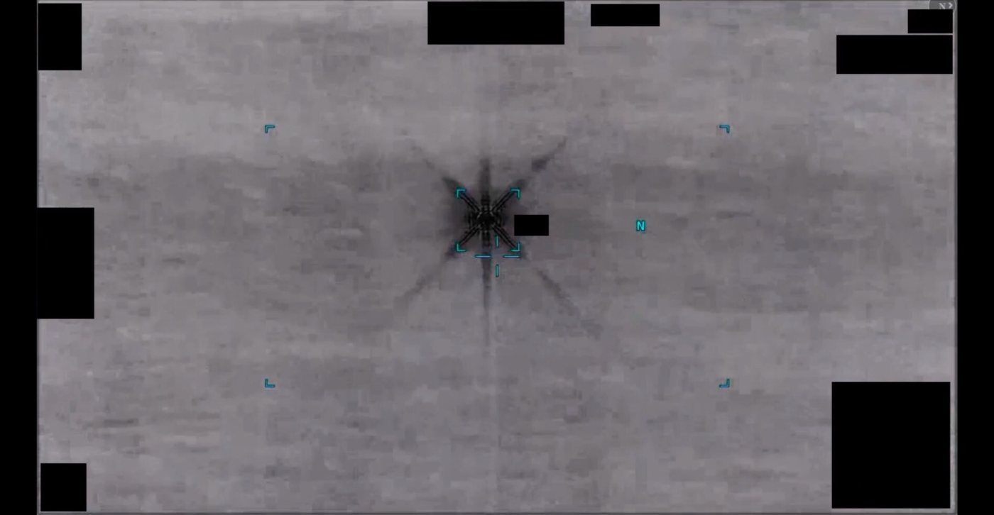 Image extraite d'une vidéo infrarouge montrant une zone de contraste en forme d'étoile à six branches — mer Jaune, 2025 — pièce DOW-UAP-PR104