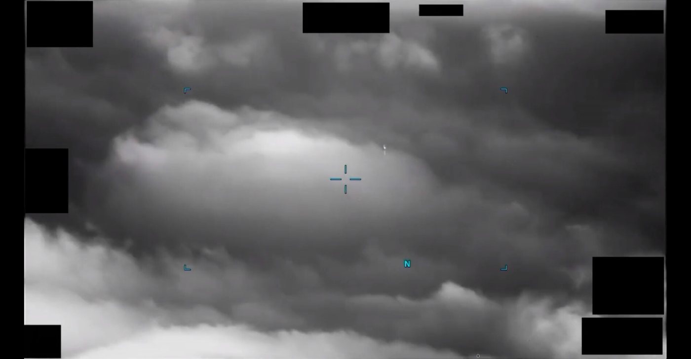 Image extraite d'une vidéo infrarouge montrant une zone de contraste sur fond de nuages — mer de Chine orientale, 2025 — pièce DOW-UAP-PR105